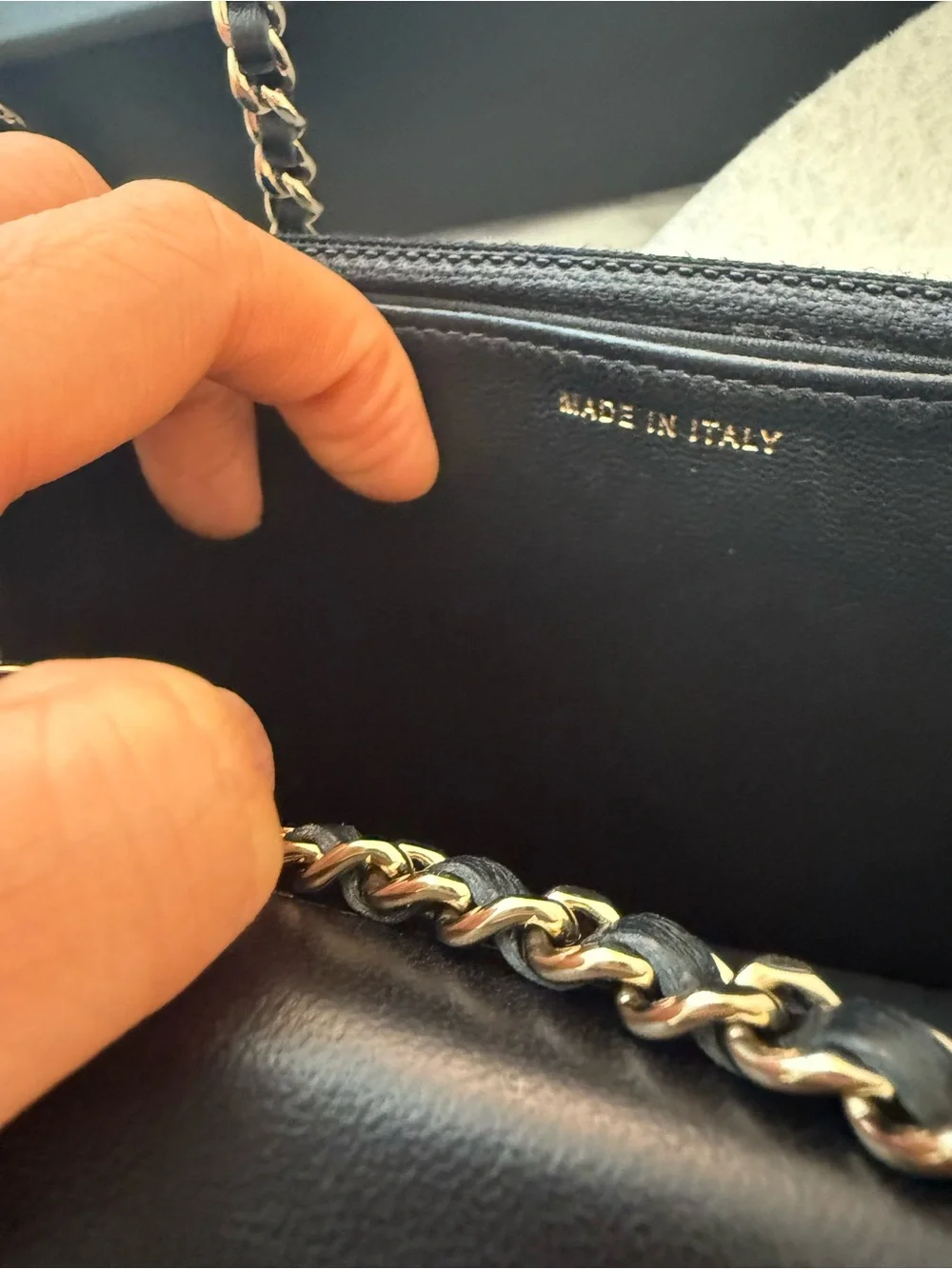 Chanel Lambskin Quilted Trendy CC Wallet On Chain WOC Black - Picture 13 of 16